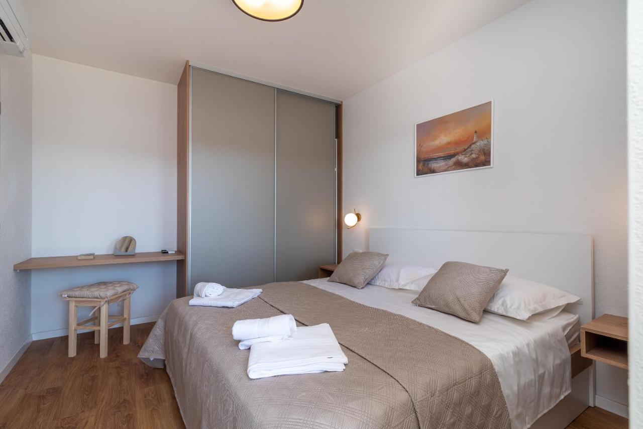 Olea Apartments Trogir Exterior foto